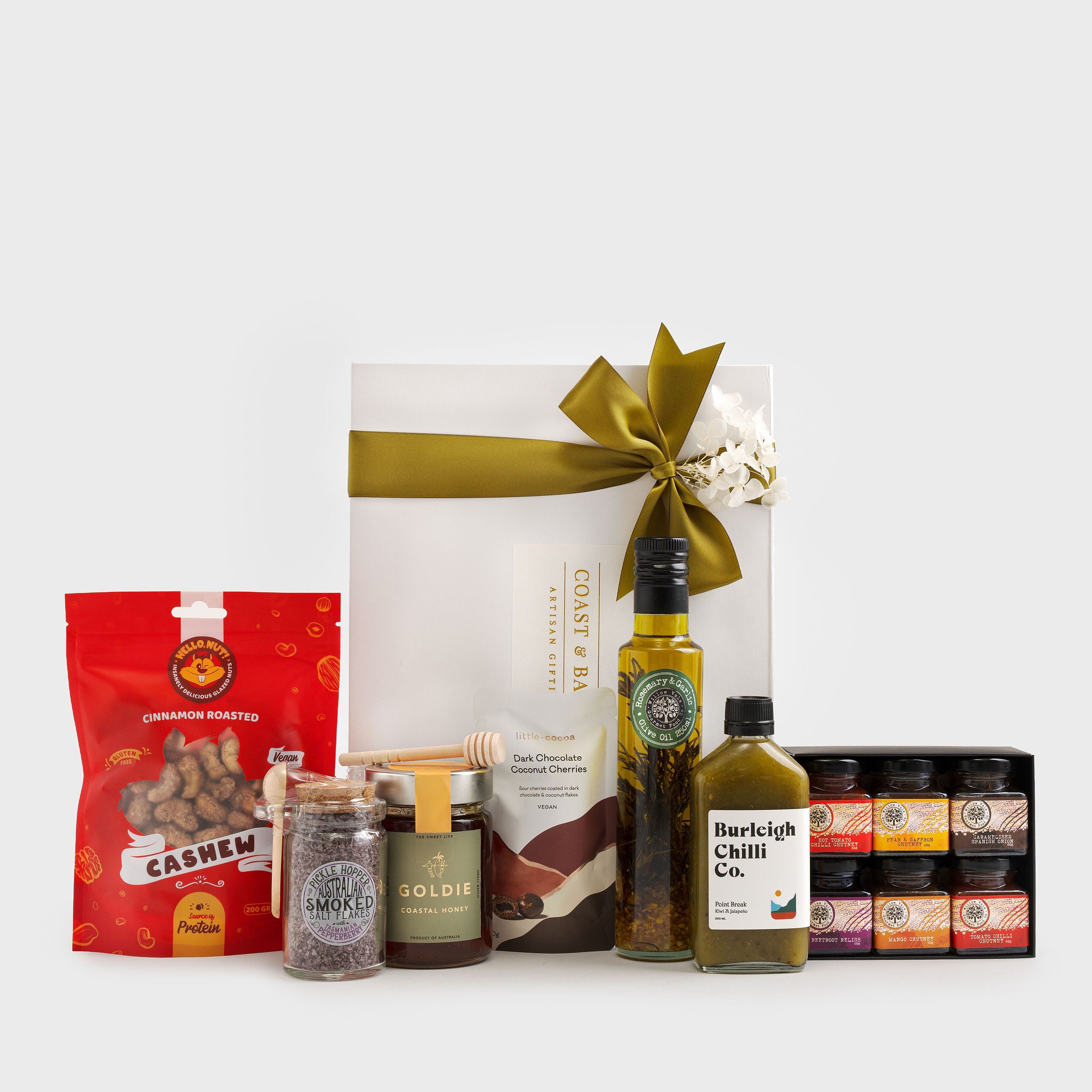 Gold Coast gourmet gift hamper with olive oil chutneys honey and gourmet treats